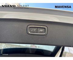 Volvo XC 90 Momentum Pro, B5 AWD mild-hybrid, Siete asientos de 2021 con 108.244 Km por 44.900 EUR.