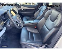 Volvo XC 90 Momentum Pro, B5 AWD mild-hybrid, Siete asientos de 2021 con 108.244 Km por 44.900 EUR.