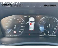 Volvo XC 90 Momentum Pro, B5 AWD mild-hybrid, Siete asientos de 2021 con 108.244 Km por 44.900 EUR.