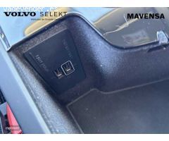 Volvo XC 90 Momentum Pro, B5 AWD mild-hybrid, Siete asientos de 2021 con 108.244 Km por 44.900 EUR.