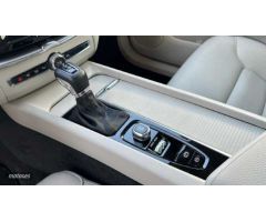 Volvo XC 60 2.0 T4 BUSINESS PLUS AUTO 190 5P de 2020 con 106.142 Km por 29.500 EUR. en Ciudad Real