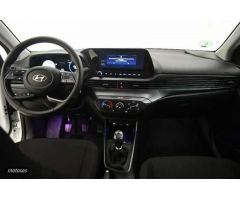 Hyundai i20 1.0 TGDI Klass 100 de 2024 con 13.754 Km por 18.900 EUR. en Granada