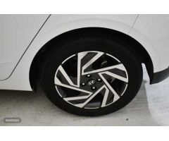 Hyundai i20 1.0 TGDI Klass 100 de 2024 con 13.754 Km por 18.900 EUR. en Granada