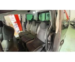 Peugeot Partner PEUGEOT PARTNER TEPEE OUTDOOR 1600 100 CV HDI de 2016 con 162.108 Km por 12.900 EUR.