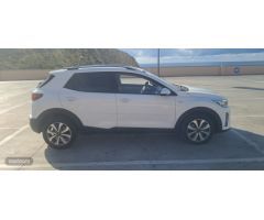 Kia Stonic 1.2 DPi 84 cv Concept de 2022 con 54.150 Km por 15.500 EUR. en Alicante