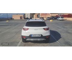 Kia Stonic 1.2 DPi 84 cv Concept de 2022 con 54.150 Km por 15.500 EUR. en Alicante