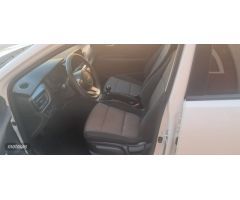 Kia Stonic 1.2 DPi 84 cv Concept de 2022 con 54.150 Km por 15.500 EUR. en Alicante