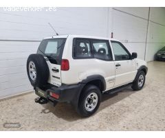 Nissan Terrano 2.7 td de 1998 con 280.000 Km por 5.800 EUR. en Sevilla