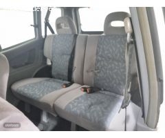 Nissan Terrano 2.7 td de 1998 con 280.000 Km por 5.800 EUR. en Sevilla