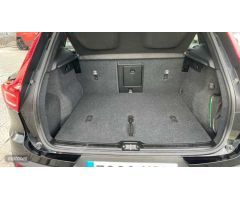 Volvo XC40 2.0 B3 CORE AUTO 5P de 2024 con 29.200 Km por 33.900 EUR. en Vizcaya