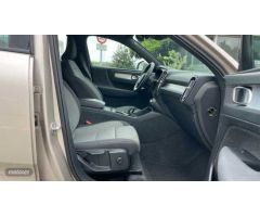 Volvo XC40 2.0 B3 CORE AUTO 5P de 2024 con 27.079 Km por 33.900 EUR. en Vizcaya