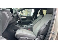 Volvo XC40 2.0 B3 CORE AUTO 5P de 2024 con 27.079 Km por 33.900 EUR. en Vizcaya