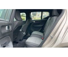 Volvo XC40 2.0 B3 CORE AUTO 5P de 2024 con 27.079 Km por 33.900 EUR. en Vizcaya