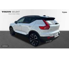 Volvo XC40 1.5 T5 R-DESIGN DCT 262 5P de 2020 con 106.955 Km por 28.900 EUR. en Malaga