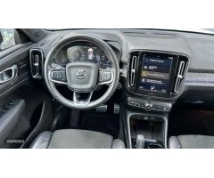 Volvo XC40 1.5 T5 R-DESIGN DCT 262 5P de 2020 con 106.955 Km por 28.900 EUR. en Malaga