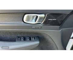 Volvo XC40 1.5 T5 R-DESIGN DCT 262 5P de 2020 con 106.955 Km por 28.900 EUR. en Malaga