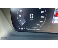 Volvo XC40 1.5 T5 R-DESIGN DCT 262 5P de 2020 con 106.955 Km por 28.900 EUR. en Malaga