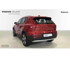 Volvo XC40 XC40 Core, B3 Mild Hybrid, Gasolina de 2025 con 988 Km por 39.990 EUR. en Ourense