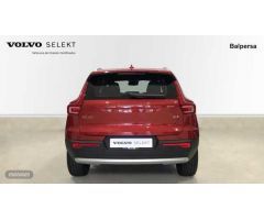 Volvo XC40 XC40 Core, B3 Mild Hybrid, Gasolina de 2025 con 988 Km por 39.990 EUR. en Ourense