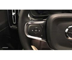 Volvo XC40 XC40 Core, B3 Mild Hybrid, Gasolina de 2025 con 988 Km por 39.990 EUR. en Ourense