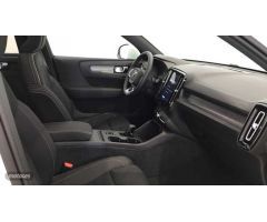 Volvo XC40 XC40 Core, B3 Mild Hybrid, Gasolina de 2025 con 10 Km por 46.900 EUR. en Ourense