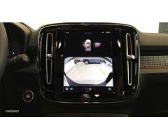 Volvo XC40 XC40 Core, B3 Mild Hybrid, Gasolina de 2025 con 10 Km por 46.900 EUR. en Ourense