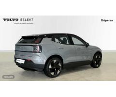 Volvo EX30 EX30 Plus, Single Motor Extended Range, Electrico de 2024 con 10 Km por 42.990 EUR. en Ou