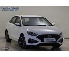 Hyundai i30 1.5 DPI Klass SLX 110 de 2024 con 7.496 Km por 20.990 EUR. en Pontevedra