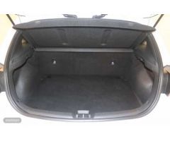 Hyundai i30 1.5 DPI Klass SLX 110 de 2024 con 7.496 Km por 20.990 EUR. en Pontevedra