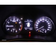 Hyundai i30 1.5 DPI Klass SLX 110 de 2024 con 7.496 Km por 20.990 EUR. en Pontevedra