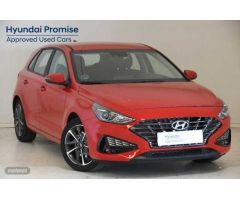 Hyundai i30 1.5 DPI Klass SLX 110 de 2024 con 7.426 Km por 20.990 EUR. en Pontevedra