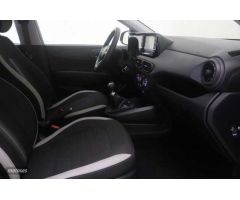 Hyundai i10 1.0 MPI Klass de 2024 con 8.395 Km por 14.900 EUR. en Valencia