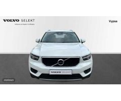 Volvo XC40 1.5 T2 MOMENTUM PRO AUTO 129 5P de 2022 con 48.738 Km por 27.900 EUR. en Cordoba