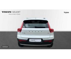 Volvo XC40 1.5 T2 MOMENTUM PRO AUTO 129 5P de 2022 con 48.738 Km por 27.900 EUR. en Cordoba