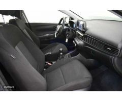 Hyundai i20 1.2 MPI Klass de 2024 con 8.099 Km por 17.490 EUR. en Tarragona