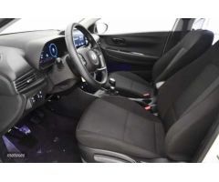 Hyundai i20 1.2 MPI Klass de 2024 con 13.339 Km por 17.490 EUR. en Tarragona