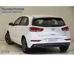 Hyundai i30 1.5 DPI Klass SLX 110 de 2024 con 8.794 Km por 19.490 EUR. en Tarragona