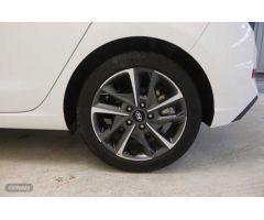 Hyundai i30 1.5 DPI Klass SLX 110 de 2024 con 6.298 Km por 19.490 EUR. en Tarragona