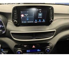 Hyundai Tucson Tucson 1.6CRDI 48V SLE 4x2 de 2019 con 57.800 Km por 19.500 EUR. en Madrid