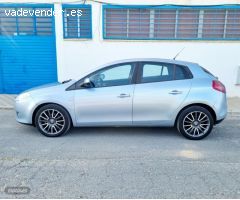 Fiat Bravo 1.9 jtd de 2008 con 200.000 Km por 3.800 EUR. en Sevilla