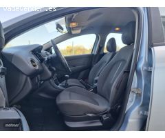 Fiat Bravo 1.9 jtd de 2008 con 200.000 Km por 3.800 EUR. en Sevilla