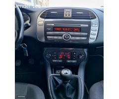Fiat Bravo 1.9 jtd de 2008 con 200.000 Km por 3.800 EUR. en Sevilla