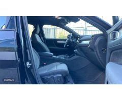 Volvo XC40 2.0 B3 CORE AUTO 5P de 2024 con 29.431 Km por 33.900 EUR. en Vizcaya