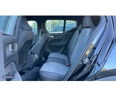 Volvo XC40 2.0 B3 CORE AUTO 5P de 2024 con 29.431 Km por 33.900 EUR. en Vizcaya