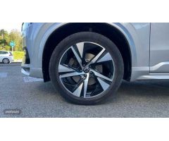 Volvo XC 90 R-Design, B5 AWD mild-hybrid, Siete asientos de 2021 con 89.900 Km por 47.900 EUR. en Vi