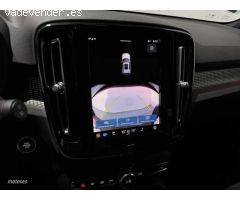 Volvo XC40 Core, B3 Mild Hybrid, Gasolina de 2024 con 27.382 Km por 34.500 EUR. en Badajoz