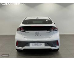 Hyundai Ioniq 1.6 GDI Tecno de 2021 con 65.700 Km por 17.890 EUR. en Barcelona