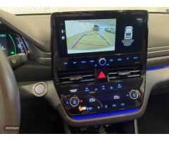 Hyundai Ioniq 1.6 GDI Tecno de 2021 con 65.700 Km por 17.890 EUR. en Barcelona