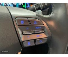Hyundai Ioniq 1.6 GDI Tecno de 2021 con 65.700 Km por 17.890 EUR. en Barcelona