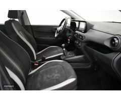 Hyundai i10 1.0 MPI Klass de 2022 con 27.984 Km por 12.600 EUR. en Barcelona
